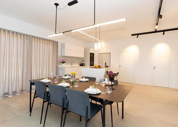 Luxury House Natanel *