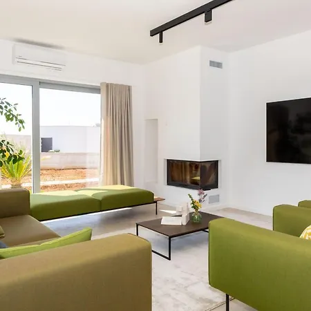 Luxury House Natanel Villa Skrip