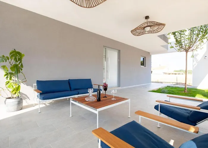 Luxury House Natanel Villa Škrip